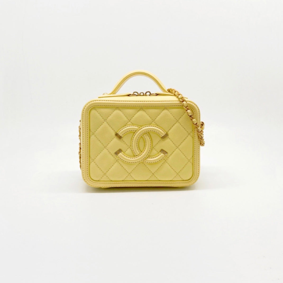 CC Filigree Small Vanity bag in Caviar Leather, Gold Hardware