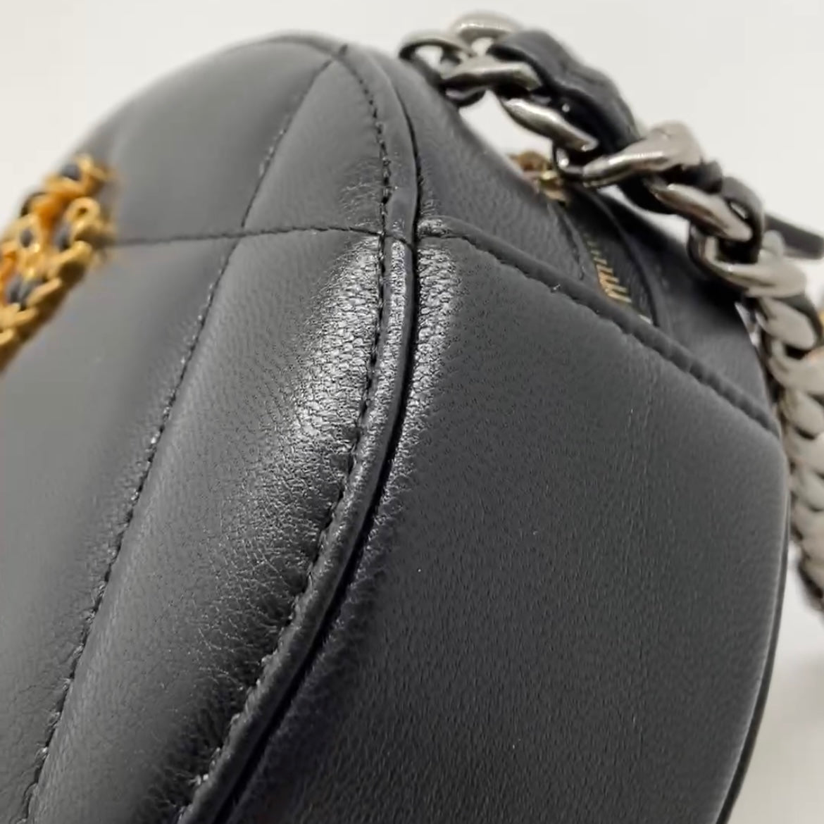 Preloved Chanel 19 Black n Gold Round Clutch with Chain