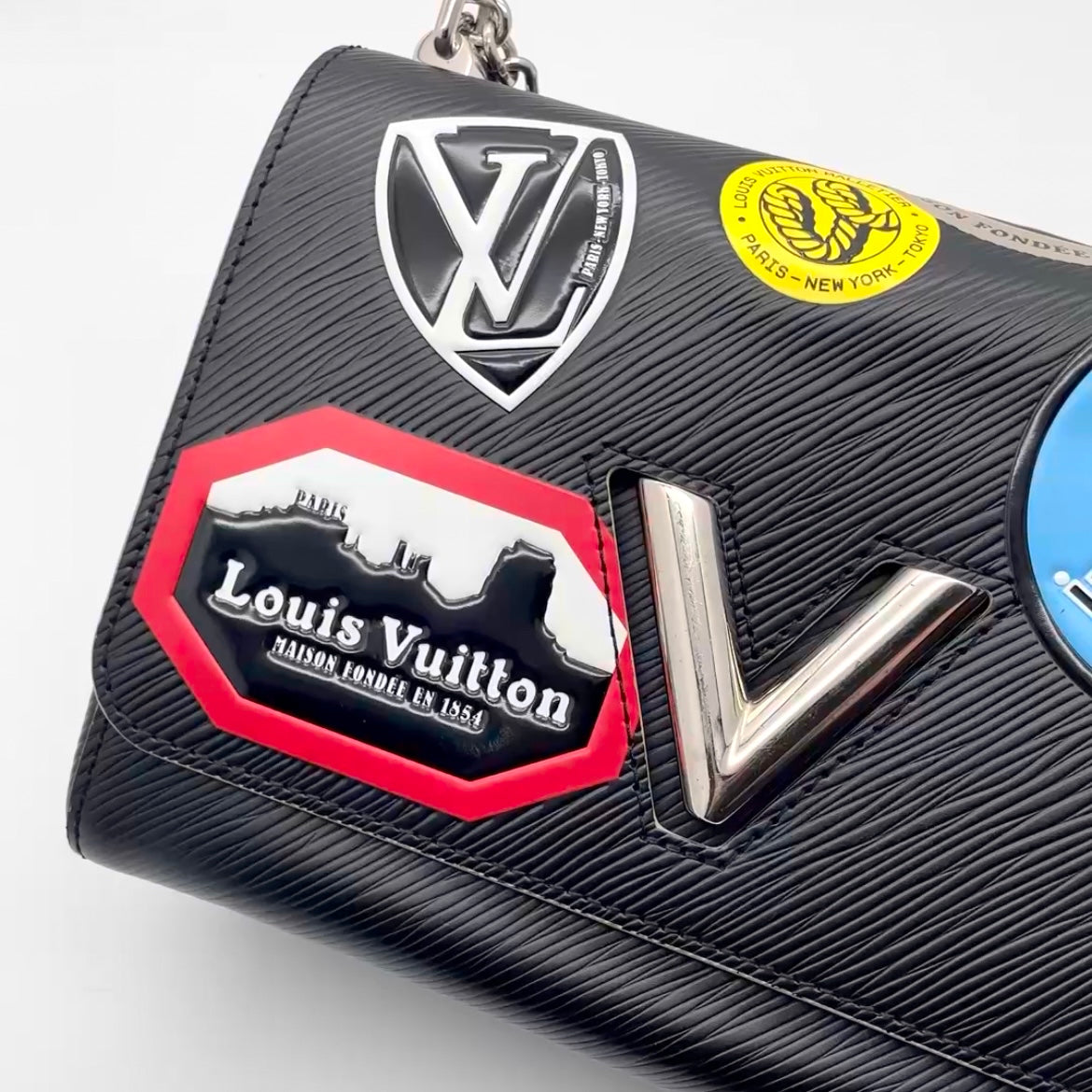 Preloved Louis Vuitton LV Travel Stickers Twist MM