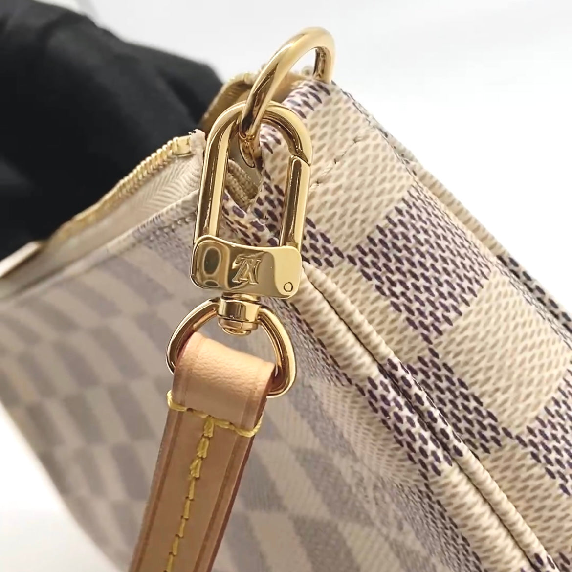 Preloved Louis Vuitton LV Damier Azur Pochette Accessories