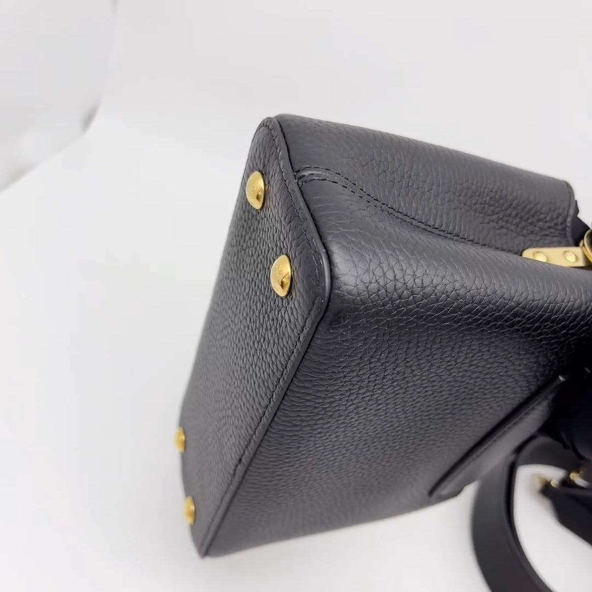 Preloved Louis Vuitton LV Black n Gold Capucines Mini