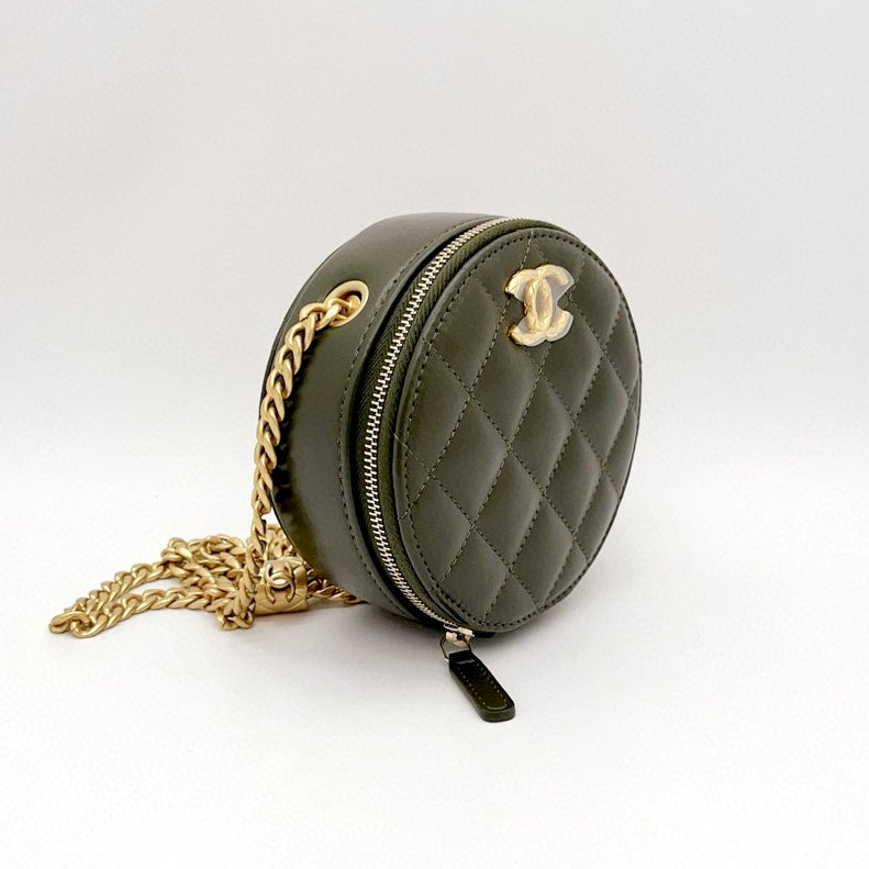 Preloved Chanel Round Clutch with Chain and Pillow Crush