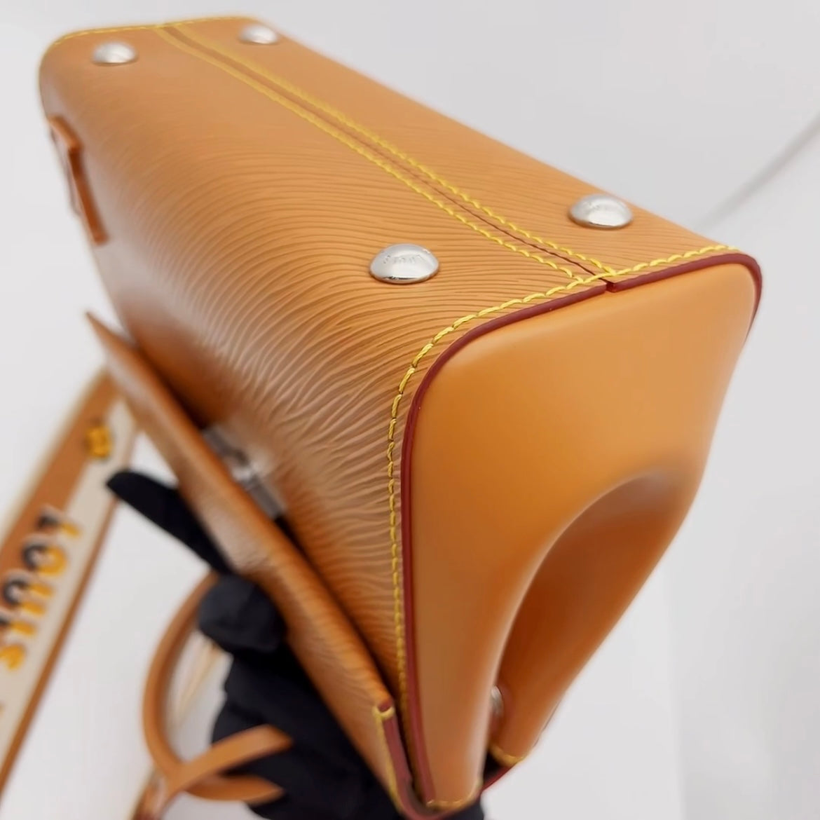 Preloved Louis Vuitton LV Cluny Mini Bag – allprelovedonly