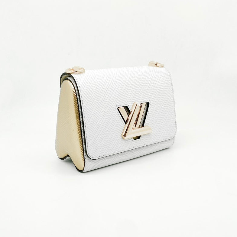 Louis Vuitton on X: Sophistication, with a Twist. Epi leather gives the  #LouisVuitton Twist bag an undeniably timeless allure. Find the entire  collection at   / X