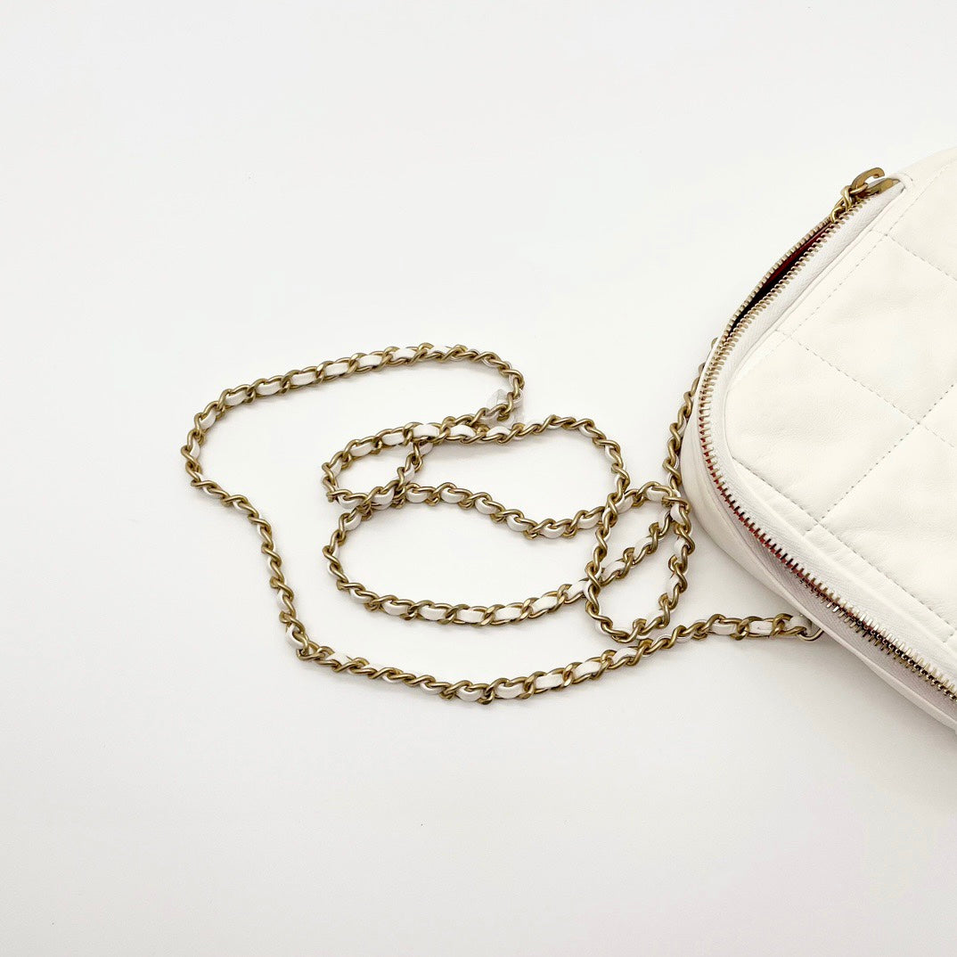 Preloved Chanel Diamond Bag