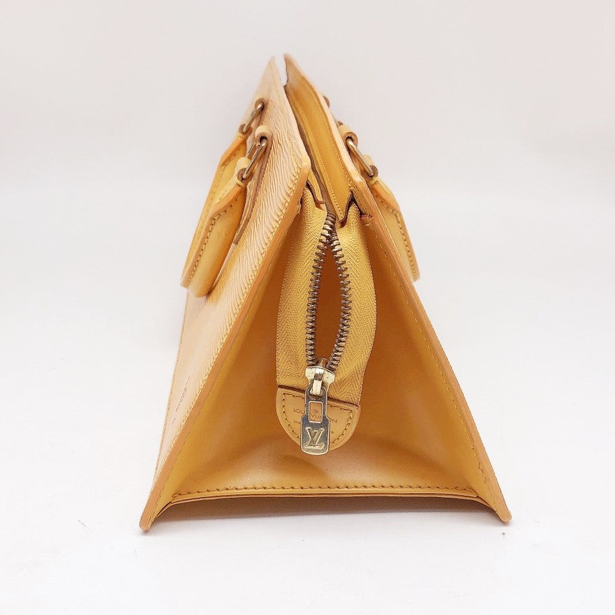 Louis Vuitton LV Vintage Sac Triangle – allprelovedonly
