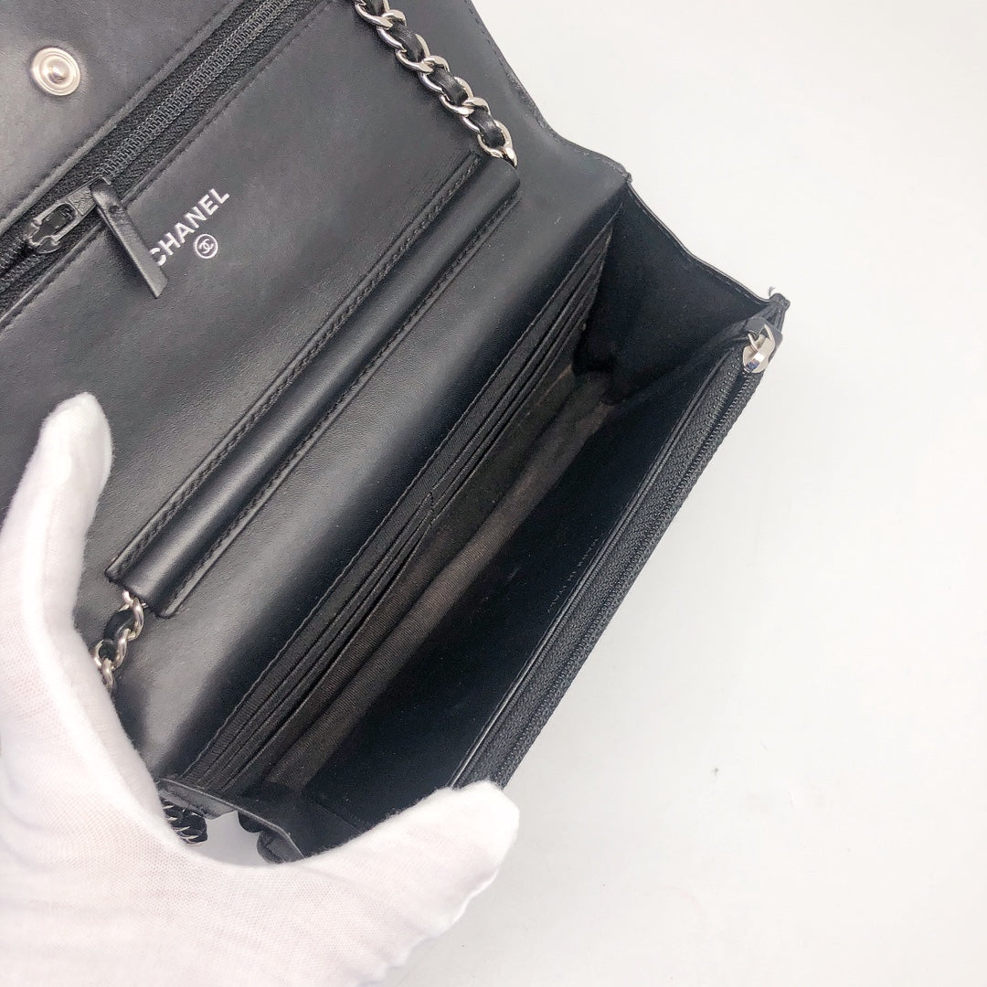 Preloved Chanel Classic Wallet On Chain (WOC)