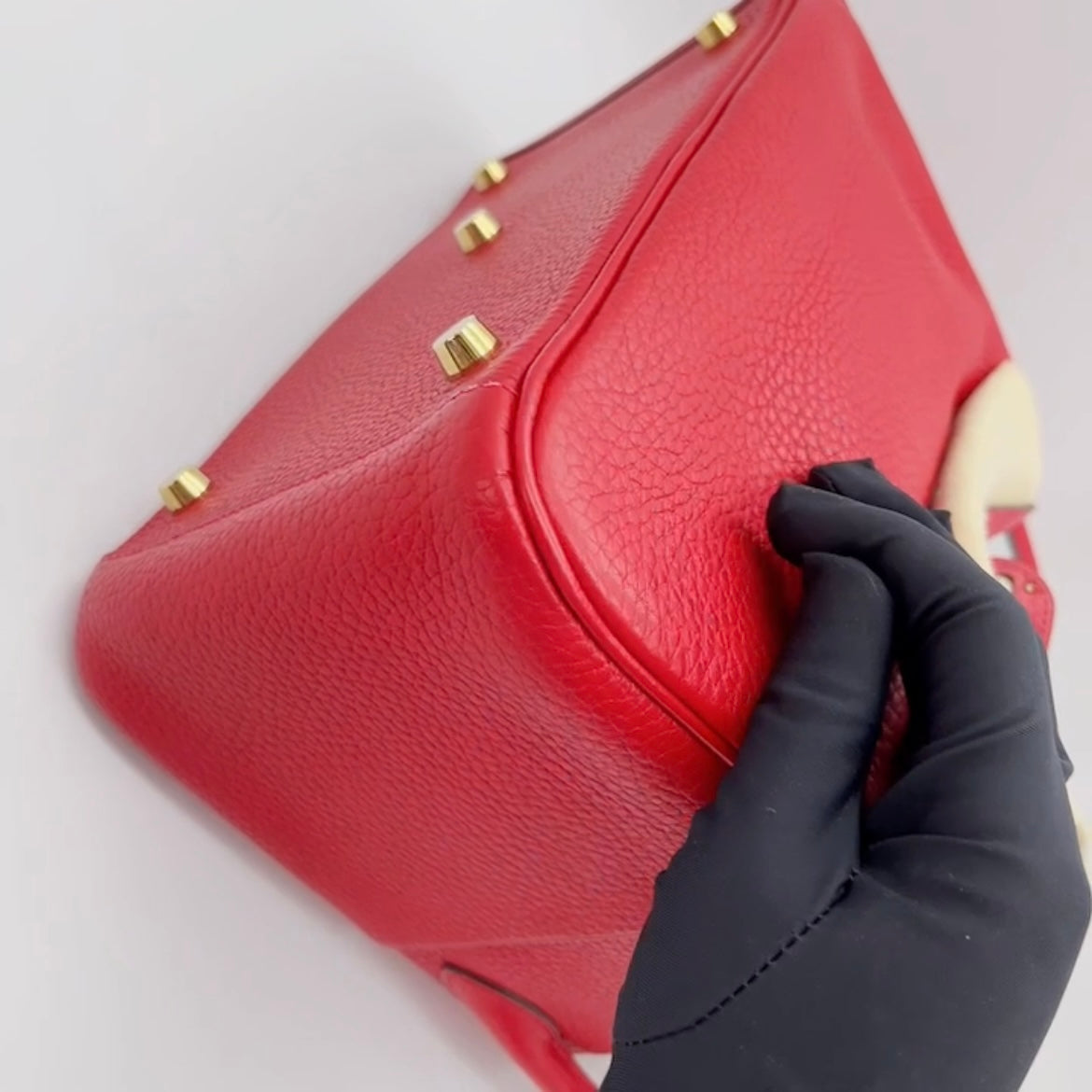 Pre-owned] Hermes lindy 26 clemence stamp A rouge t
