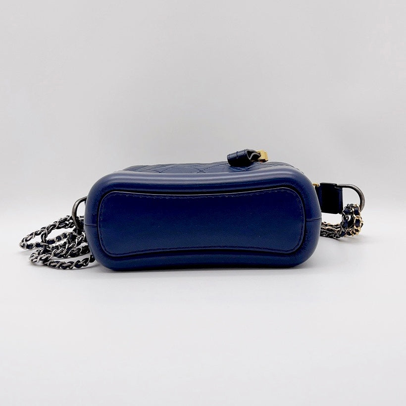 Chanel Gabrielle Hobo Navy Shearling/Leather Shoulder Bag | eBay