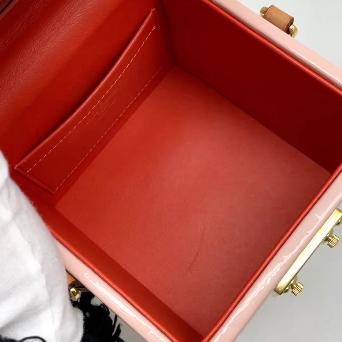 Preloved Louis Vuitton LV Bleecker Box
