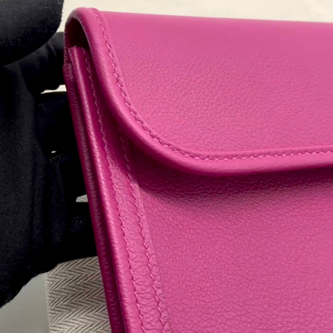 Hermes Jige Elan Calfskin Leather Clutch Wallet in Pink